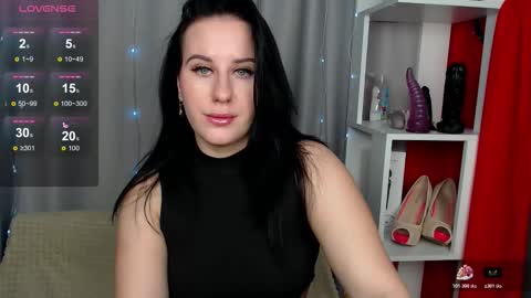 Snapshot of juliyamayers chatting on 11/10/25, 02:32 JuliyaMayers online show from 11/10/25, 02:32