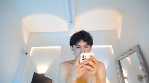 jullian online show from 04/20/26, 08:21