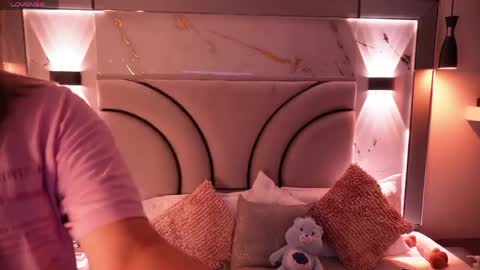 jullianapriv_ online show from 04/20/26, 02:42