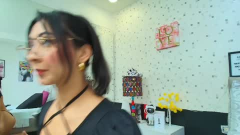 Julieta Reyes   online show from 01/09/25, 02:40