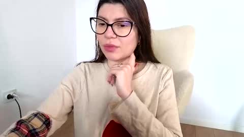 Jully online show from 02/16/25, 10:10