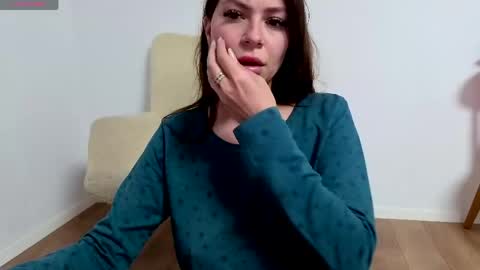 Jully online show from 04/30/26, 07:09