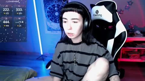 Baroness Von Cringe online show from 01/05/25, 07:39