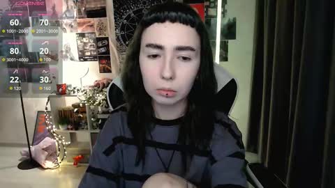 Baroness Von Cringe online show from 11/08/25, 03:56