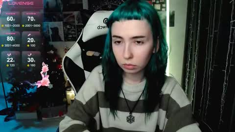 Snapshot of julscinamon chatting on 02/08/26, 07:06 Baroness Von Cringe online show from 02/08/26, 07:06