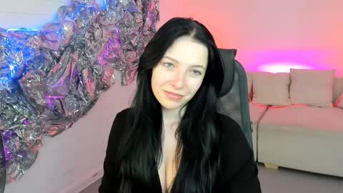 Snapshot of julsmumi chatting on 09/26/25, 04:11 Juls online show from 09/26/25, 04:11