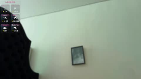 Hloya online show from 01/23/25, 11:37