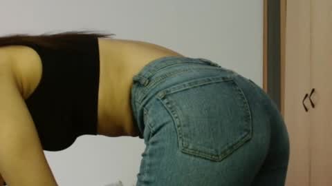 Snapshot of julyanarains chatting on 02/25/25, 12:13 Julyana online show from 02/25/25, 12:13