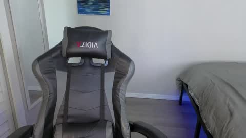 julyclb online show from 03/12/26, 02:45