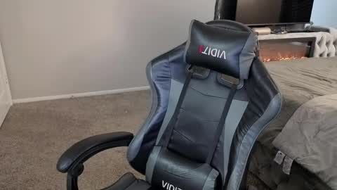 julyclb online show from 04/16/26, 01:56