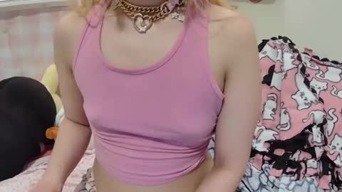 Snapshot of june999bunny chatting on 02/17/26, 06:10 june999bunny online show from 02/17/26, 06:10