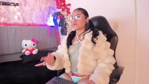 june__moon online show from 05/31/26, 03:58
