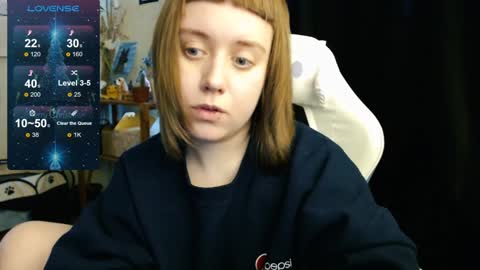 Snapshot of june_shy0 chatting on 12/04/24, 09:40 June online show from 12/04/24, 09:40