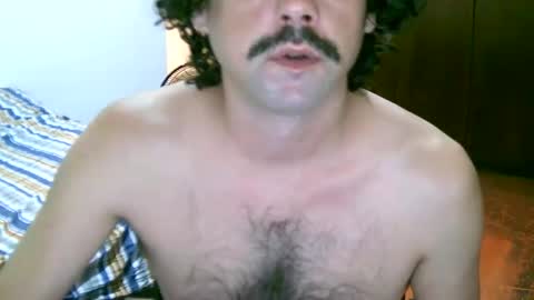 Snapshot of juneandmia chatting on 02/17/25, 11:20 Mia online show from 02/17/25, 11:20