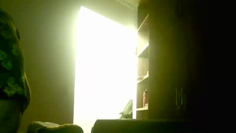 Snapshot of juneandmia chatting on 02/25/25, 07:52 Mia online show from 02/25/25, 07:52