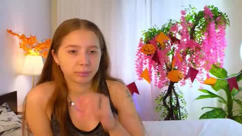 Kate online show from 10/17/25, 07:00