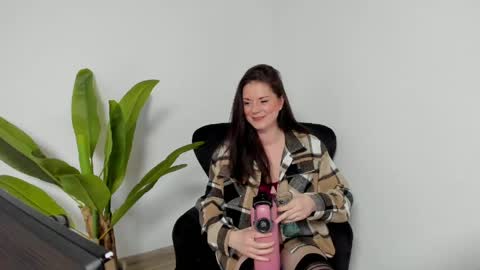 Bonnie online show from 05/12/26, 04:15
