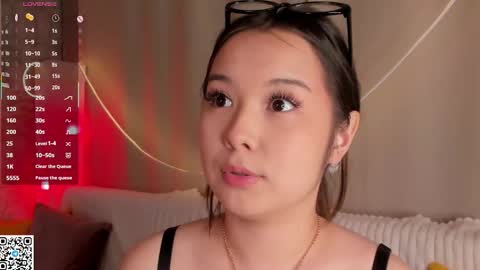 Bella online show from 11/30/25, 06:28