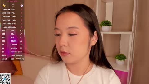 Bella online show from 12/16/25, 04:17