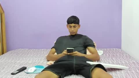 junior_bigcock3 online show from 01/22/25, 07:03
