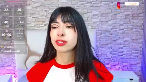 Snapshot of juno_tay chatting on 10/05/25, 11:41 JUNO online show from 10/05/25, 11:41