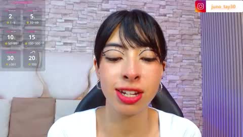 Snapshot of juno_tay chatting on 10/17/25, 11:46 JUNO online show from 10/17/25, 11:46