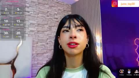 Snapshot of juno_tay chatting on 10/24/25, 11:39 JUNO online show from 10/24/25, 11:39