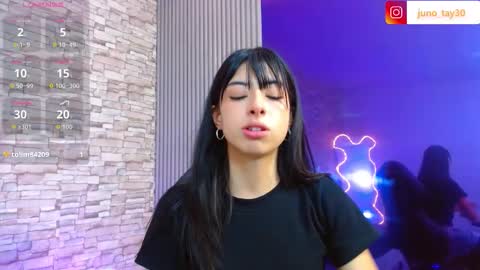 Snapshot of juno_tay chatting on 10/27/25, 11:47 JUNO online show from 10/27/25, 11:47