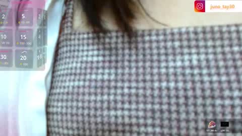 Snapshot of juno_tay chatting on 10/28/25, 11:36 JUNO online show from 10/28/25, 11:36