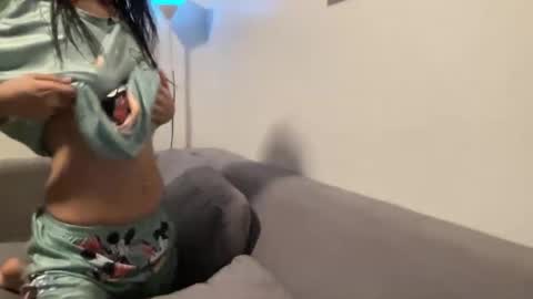 junovaughn online show from 10/17/25, 12:52