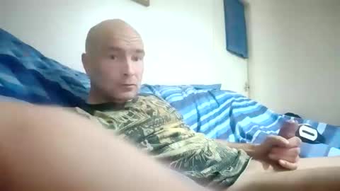 Yuri online show from 10/11/25, 01:49