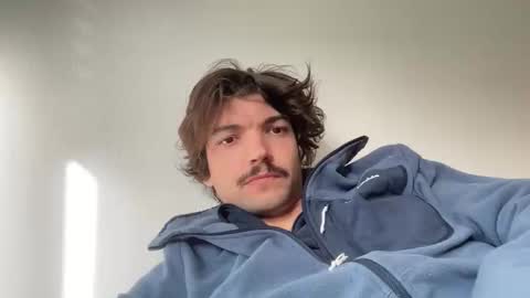 just_a_guy_with_a_big_cock online show from 11/03/25, 09:54