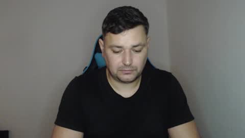 Snapshot of just_a_nice_guy_27 chatting on 01/07/26, 11:23 Alex online show from 01/07/26, 11:23