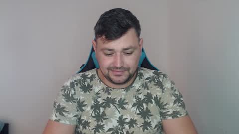 Snapshot of just_a_nice_guy_27 chatting on 01/12/26, 11:26 Alex online show from 01/12/26, 11:26