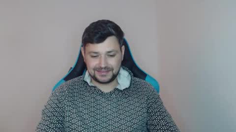 Snapshot of just_a_nice_guy_27 chatting on 02/16/26, 11:28 Alex online show from 02/16/26, 11:28