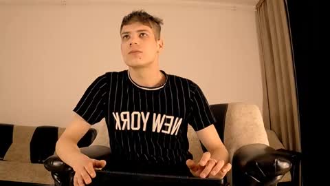 just_alexx12 online show from 02/13/25, 07:21