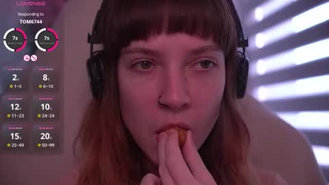 Snapshot of just_busking chatting on 10/27/25, 08:18 Julia online show from 10/27/25, 08:18