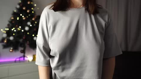 Snapshot of just_emmy chatting on 12/18/24, 03:47 just call me Emmy online show from 12/18/24, 03:47