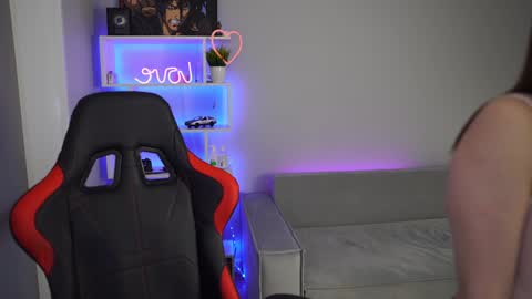 Snapshot of just_emmy chatting on 02/01/25, 07:47 just call me Emmy online show from 02/01/25, 07:47