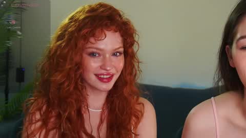 Jeni online show from 11/22/25, 02:16