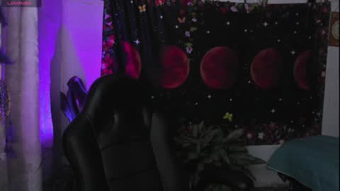 Snapshot of just_katiex chatting on 01/11/25, 11:46 Sofia online show from 01/11/25, 11:46