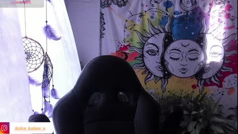 Snapshot of just_katiex chatting on 01/23/25, 06:45 Sofia online show from 01/23/25, 06:45