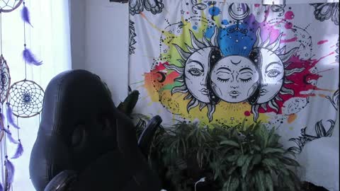 Snapshot of just_katiex chatting on 01/24/25, 10:08 Sofia online show from 01/24/25, 10:08