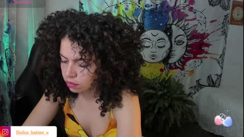 Snapshot of just_katiex chatting on 01/28/25, 12:15 Sofia online show from 01/28/25, 12:15