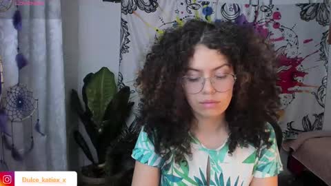 Snapshot of just_katiex chatting on 02/14/25, 01:56 Sofia online show from 02/14/25, 01:56