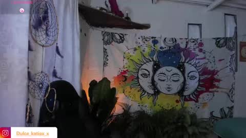 Snapshot of just_katiex chatting on 02/16/25, 11:05 Sofia online show from 02/16/25, 11:05