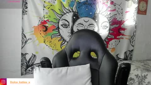 Snapshot of just_katiex chatting on 02/28/25, 07:46 Sofia online show from 02/28/25, 07:46