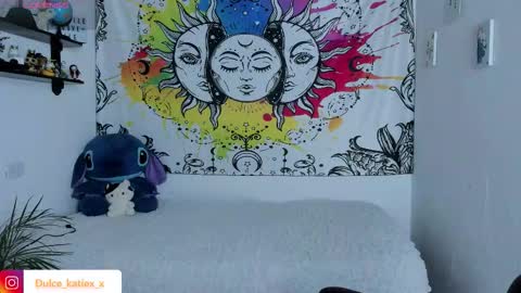 Sofia online show from 11/12/25, 05:13