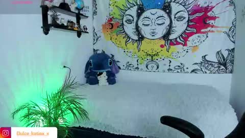 Sofia online show from 11/14/25, 12:20