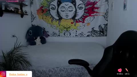 Sofia online show from 11/23/25, 01:22